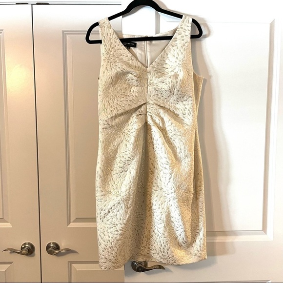 Jones New York evening dress, cream gold print, size 12, like new - Picture 1 of 6